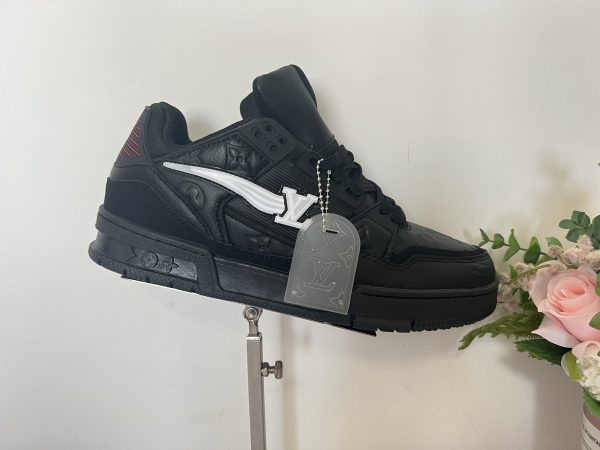 Louis Vuitton LV 8.º